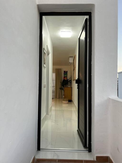 Moderno Apartamento Cerca Al Mar Tías Kültér fotó